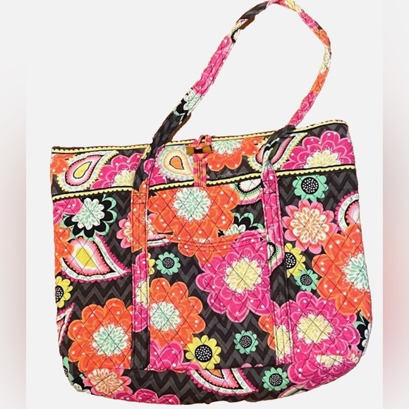 Vera Bradley Handbags - Vera Bradley Ziggy Zinnia Tote Bag Quilted Floral Shoulder Bag Black Multicolor